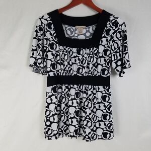 Susan Lawrence Shirt Womens‎ Small White Top Geometric Short Sleeve Square Neck